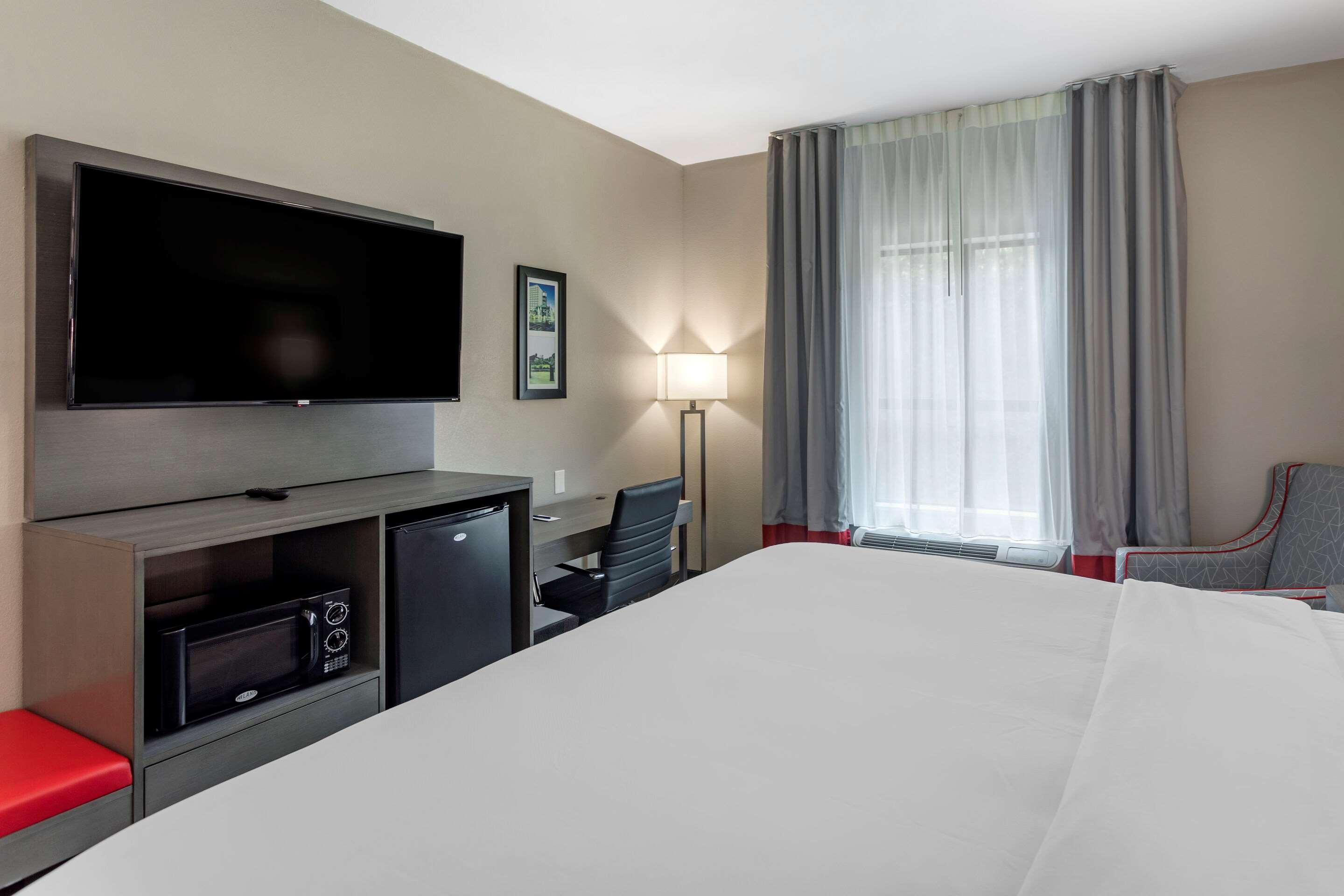 Comfort Inn & Suites Olive Branch Esterno foto
