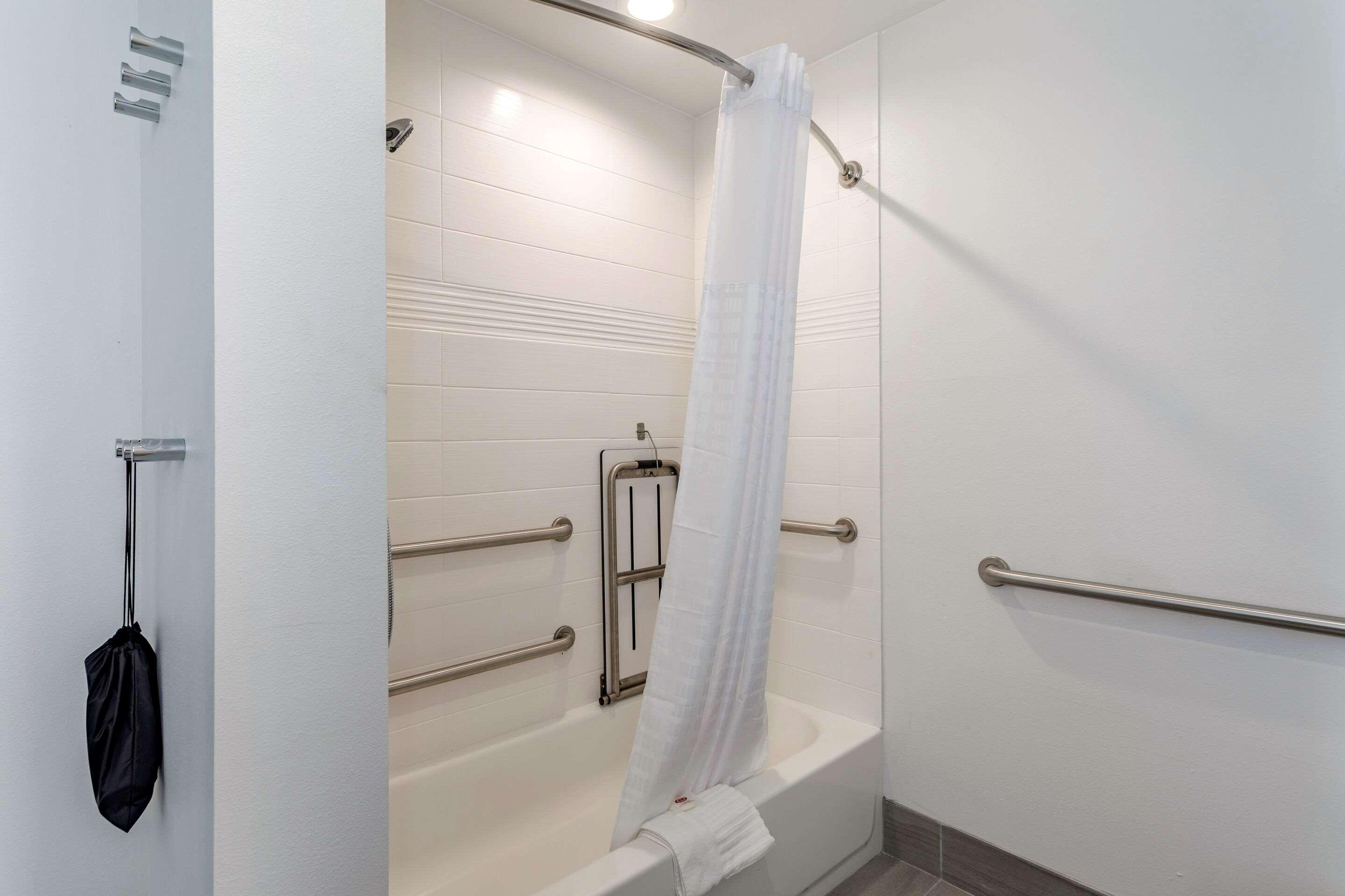 Comfort Inn & Suites Olive Branch Esterno foto