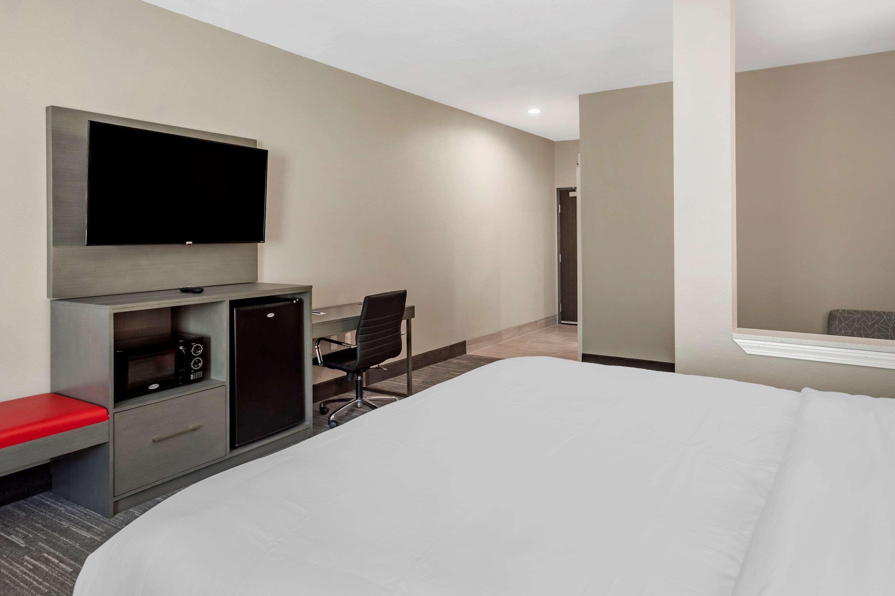 Comfort Inn & Suites Olive Branch Esterno foto